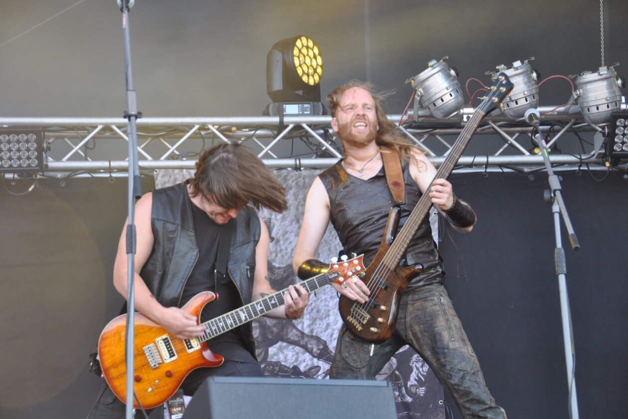 Düster, düster, am düstersten: Mayhem, Cannibal Corpse, Dismember, Alcest, Dark Funeral u.a. beim Extreme Metal-Festival in Thüringen. – Heidevolk.