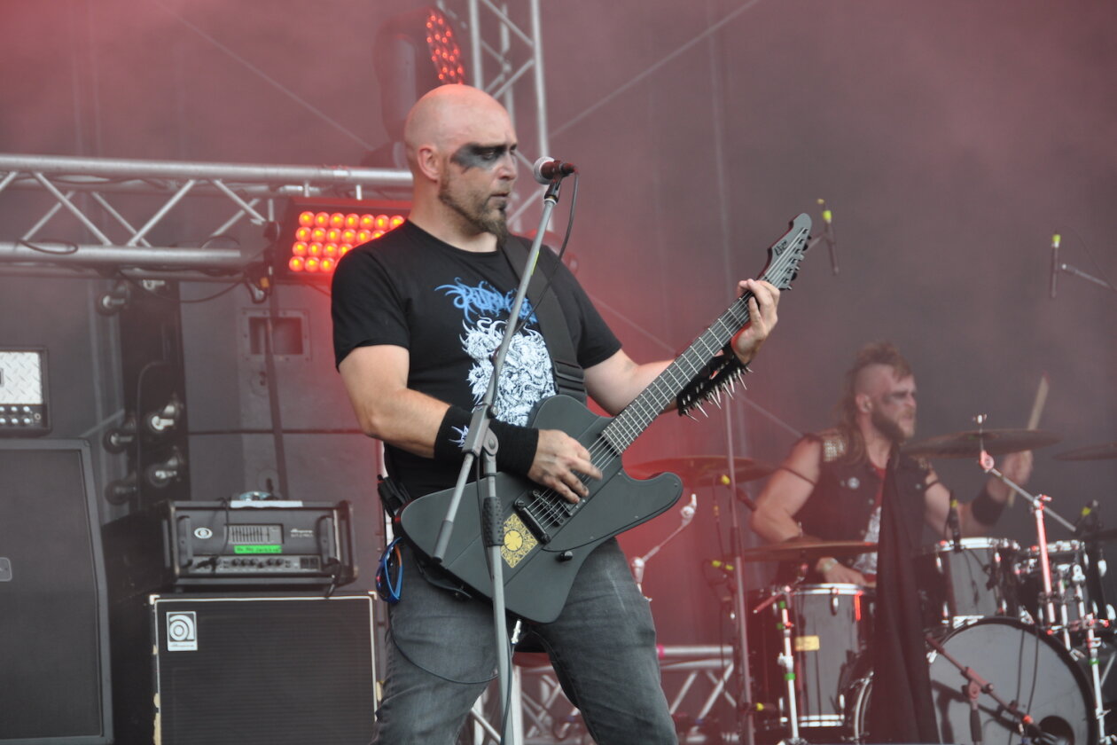 Düster, düster, am düstersten: Mayhem, Cannibal Corpse, Dismember, Alcest, Dark Funeral u.a. beim Extreme Metal-Festival in Thüringen. – Nunslaughter.