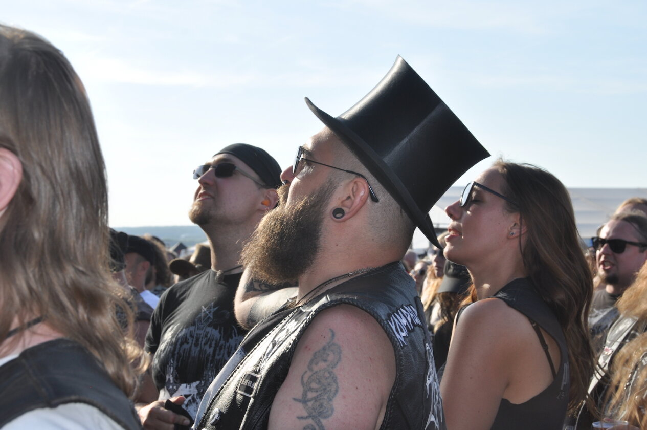 Düster, düster, am düstersten: Mayhem, Cannibal Corpse, Dismember, Alcest, Dark Funeral u.a. beim Extreme Metal-Festival in Thüringen. – Die Party.Sanen.