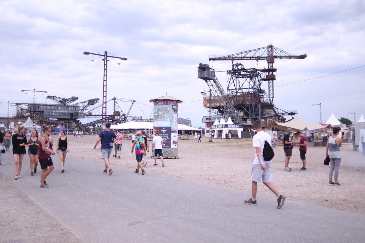 das Splash! ist eröffnet! (2/120) – Ferropolis im Sternzeichen des Hip ...