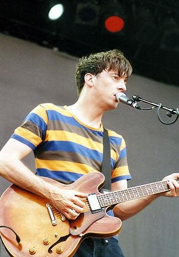 Graham Coxon – Der Ex-Blur-Gitarrist live und backstage 2004. – mit seinem tollen Album "Happiness In Magazines"