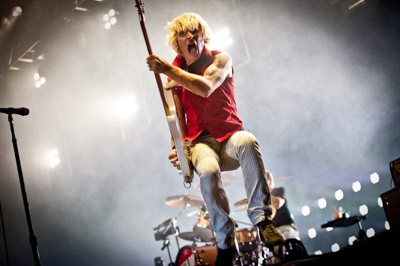 Green Day – Billie Joe Armstrong und Co. rocken die Meute bei jeder Temperatur. – Jump, Mike, jump!