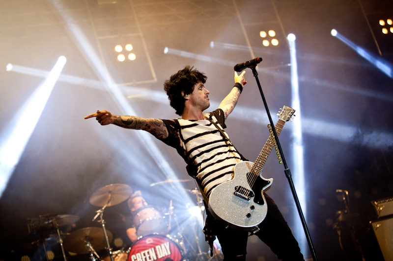 Green Day – Billie Joe Armstrong und Co. rocken die Meute bei jeder Temperatur. – Ein würdiger Headliner.