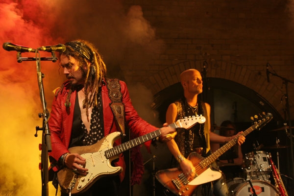 Hanoi Rocks – Hässliche, alte Säcke zeigen eindrucksvoll, wie man anständig rockt! – 