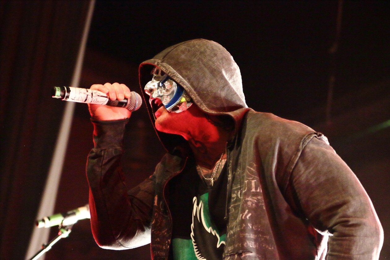 Hollywood Undead – In der Hauptstadt sind die Masken los. – Johnny 3 Tears