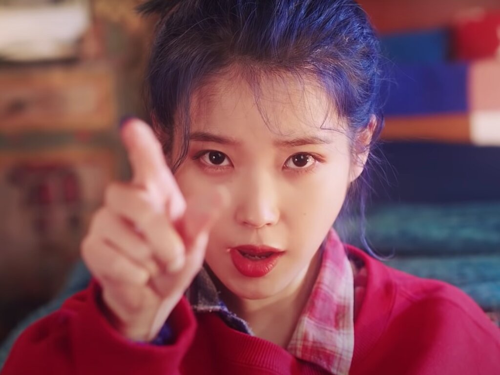 IU