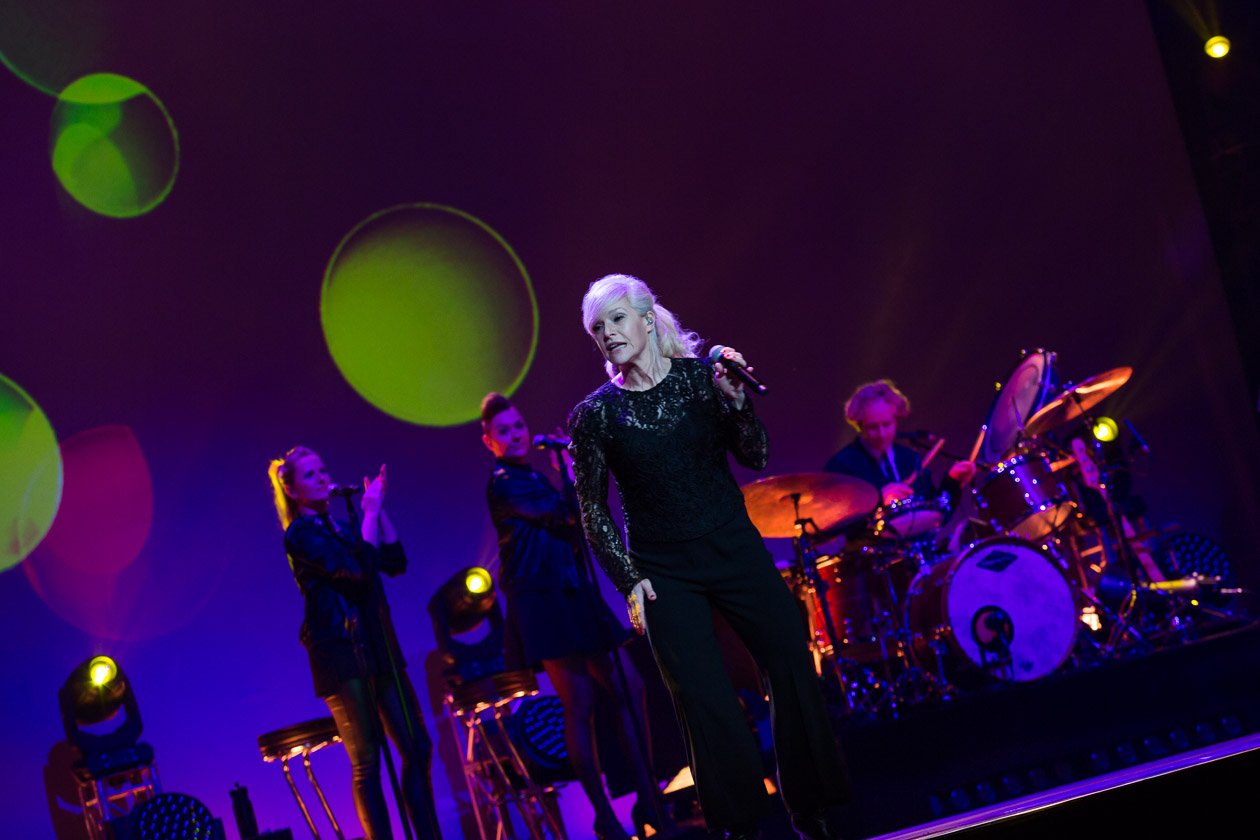  Foto zu Ina Müller – Ina und Band. (6/21) – Nur in den größten Hallen zuhause 