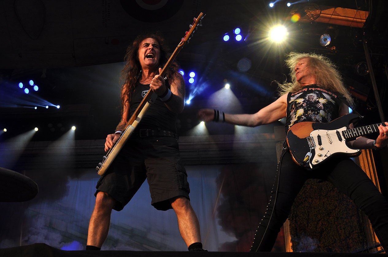 Iron Maiden – Iron Maiden.