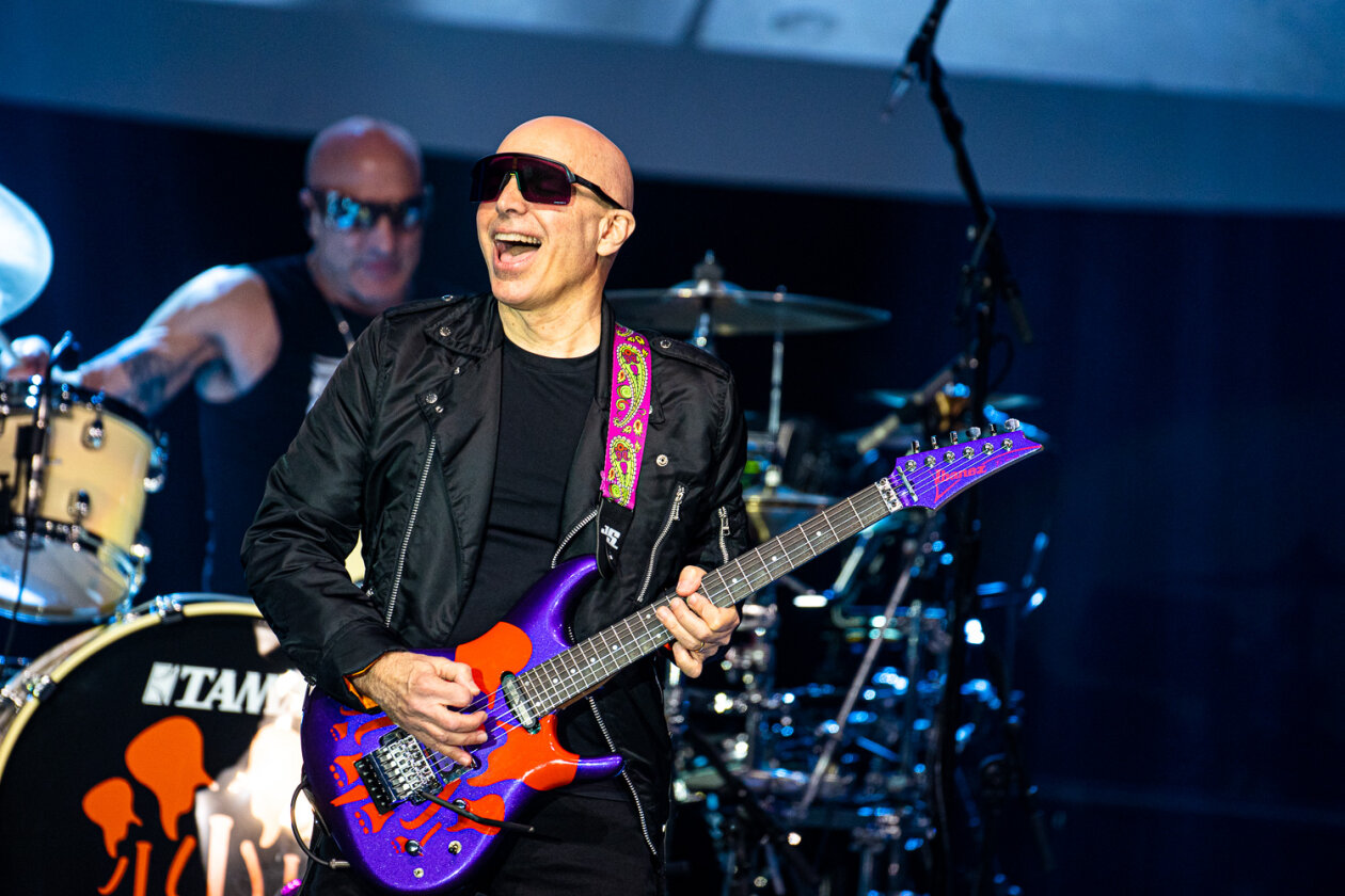 Bei ihm gingen sie in die Lehre: Kirk Hammett, Larry LaLonde, David Bryson oder Tom Morello. – Joe Satriani.