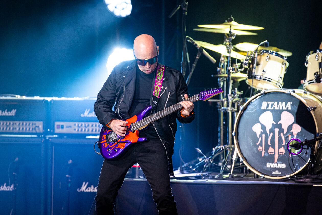 Joe Satriani Joe Satriani. (17/23) Bei ihm gingen sie in die Lehre