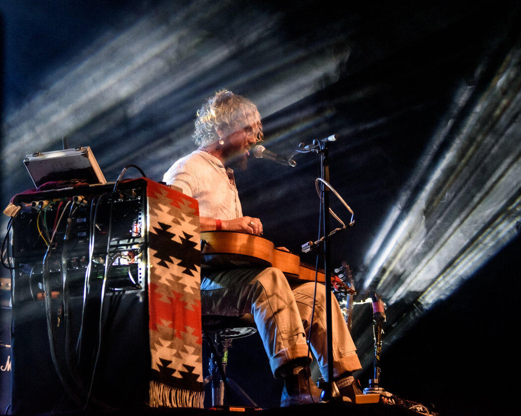 John Butler – John Butler. (13/24) – Der australische Ausnahmegitarrist ...