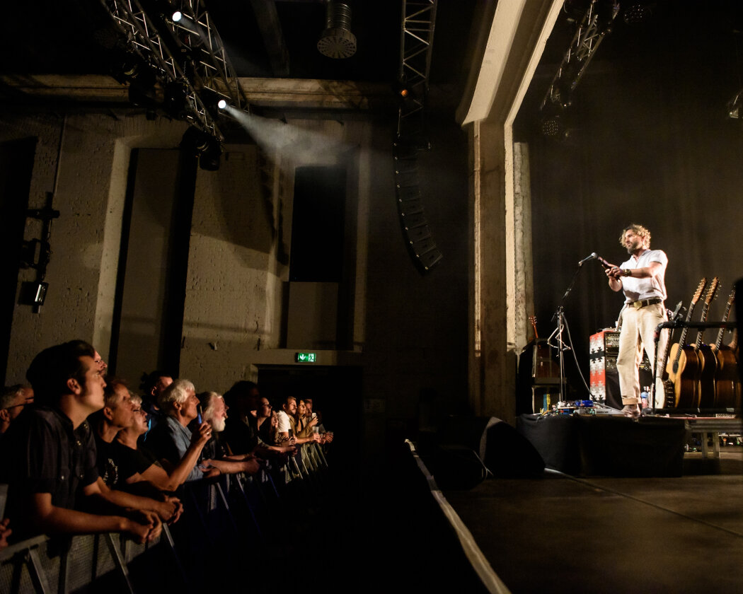 John Butler – John Butler. (19/24) – Der australische Ausnahmegitarrist ...