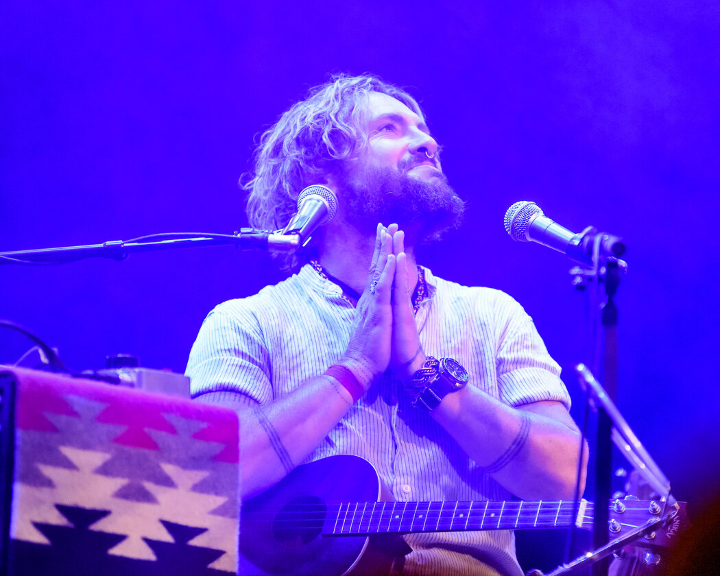 Der australische  Ausnahmegitarrist gilt als einer der besten Livemusiker unserer Zeit. – John Butler.