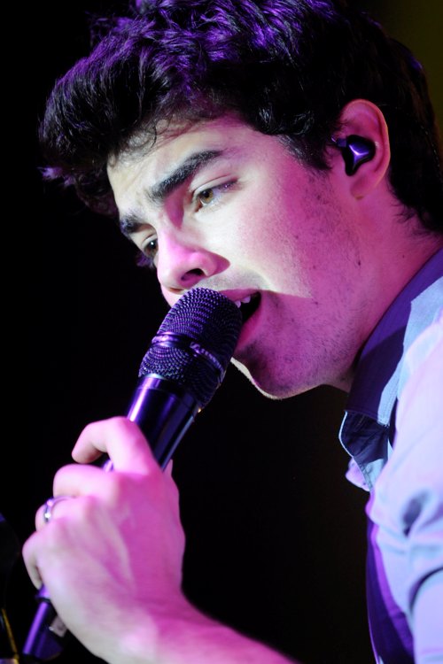 Jonas Brothers – Die Band spult gelassen ...