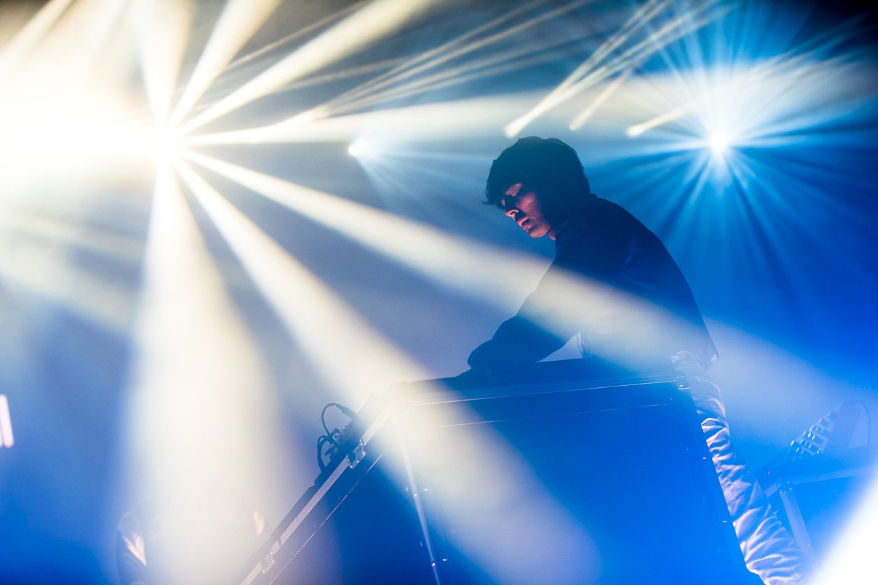 Justice Xavier im Licht. (12/18) DIe französischen Dancestars vor 4