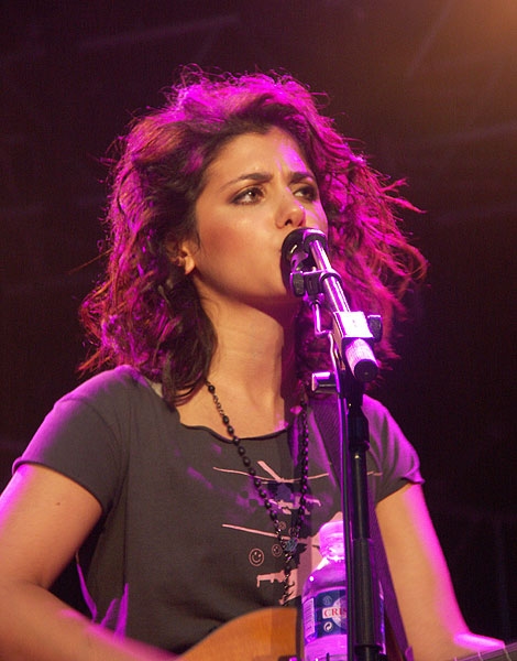 Katie Melua – Die introvertierte Schönheit vertraut auf ihre Stimmgewalt. – 