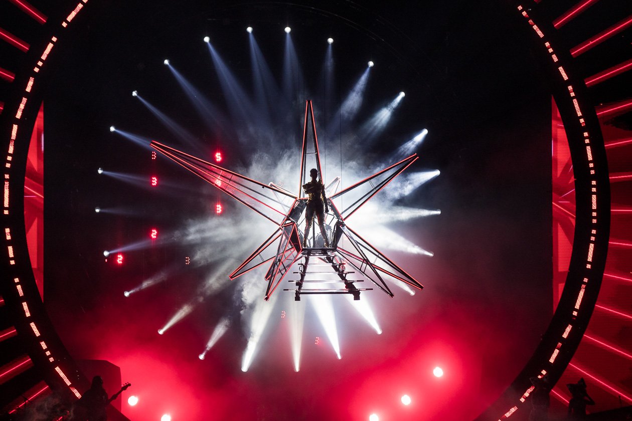 Katy Perry – Katy Perry. (1/13) – Katy und 15.000 in der Arena. – laut