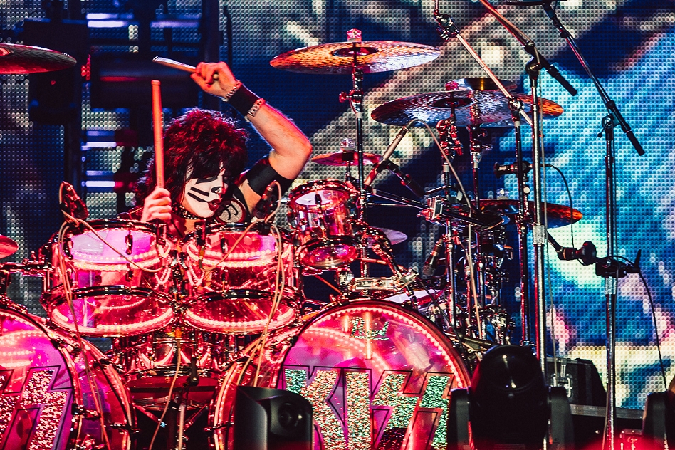 Kiss – Headliner bei der Erstauflage des Festivals. – Eric Singer.