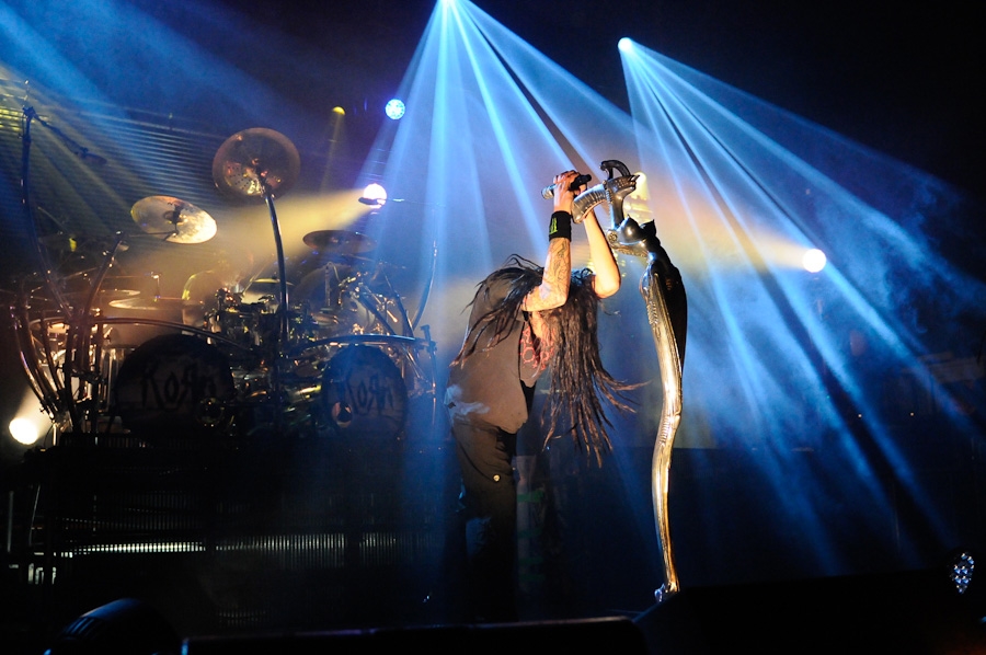 Korn – Jonathan Davis und Band hatten den Draht zum Publikum. – Jonathan und Drummer Ray Luzier.