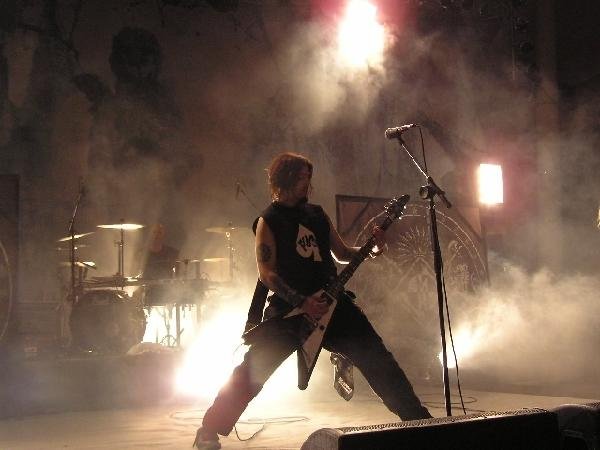 Machine Head waren ein würdiger Headliner für den Sonntag Abend. – 