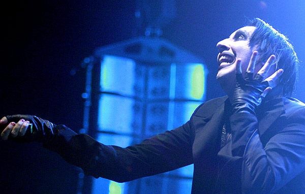 Marilyn Manson – this is "Holy Wood"!