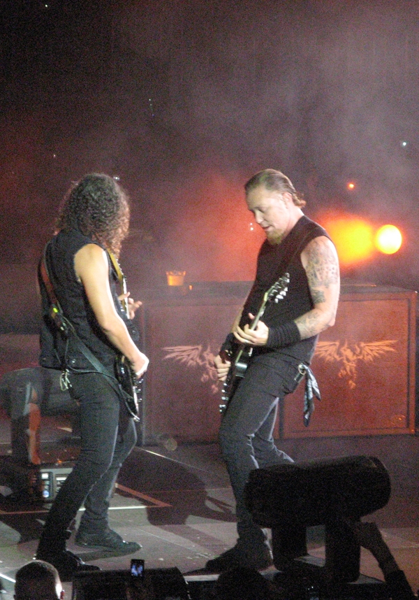 Metallica live beim Fan-Gig für "Death Magnetic" – Hammett und Hetfield.