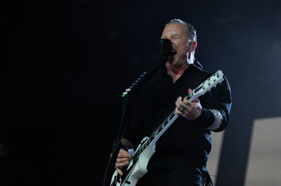 Metallica – Was geht bei dem Headliner schon schief?! – James Hetfield.