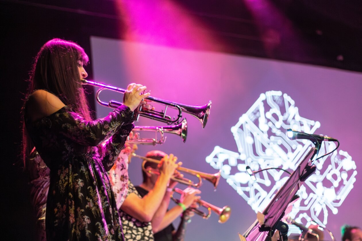 Monika Roscher Big Band Trompeten Fraktion 13 24 Witchy monika-roscher-big-band-trompeten-fraktion-13-24-witchy