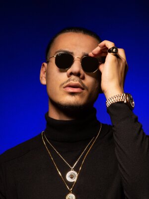 Apache 207 vs. Wham!: