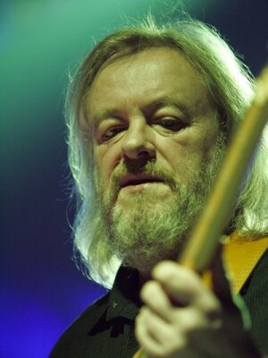 Element Of Crime: Bassist Dave Young ist tot