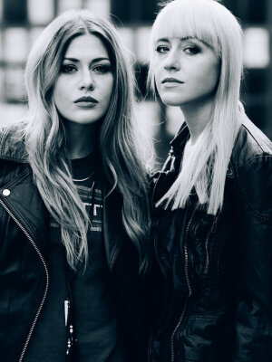 Larkin Poe: That Southern Comfort!