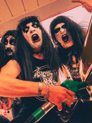 Metalsplitter: Linkin Park und die Goldbären