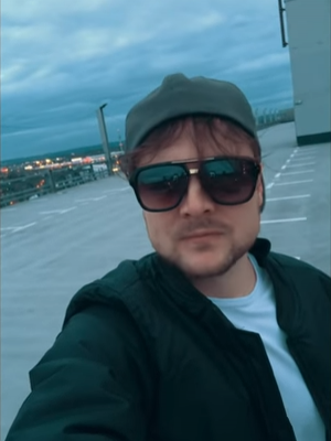 Phil Laude: Deutschrap-Persiflage