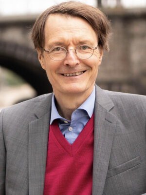 Popkomm: Karl Lauterbach und der Geist der Sleaford Mods