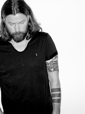 Rea Garvey & Kool Savas: Clip zu "Is It Love?" - laut.de ...