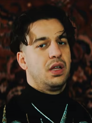 Ufo361: Zwei neue Songs in einem Video