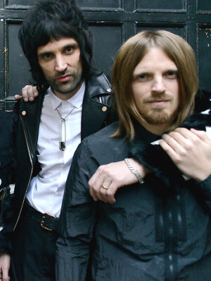 Vorchecking-Kissin-Dynamite-Kasabian