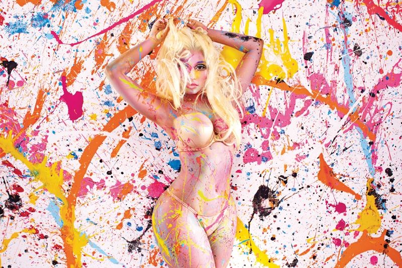 Nicki Minaj – Wildes Actionpainting! – Trotz Barbie-Optik ...