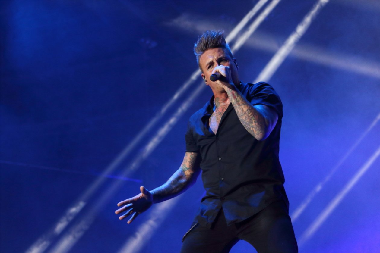 Papa Roach – Coby und Co. auf "Crooked Teeth"-Tour mit Callejon und De Staat. – Between Angels And Insects.