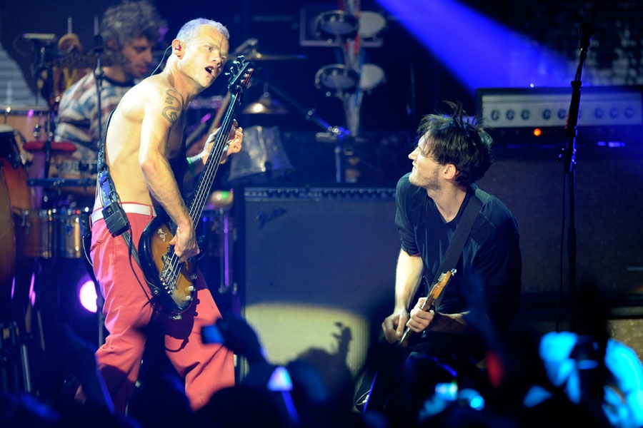 Die Red Hot Chili Peppers stellen "I'm With You" vor. – Red Hot Chili Peppers 2011 live in Köln