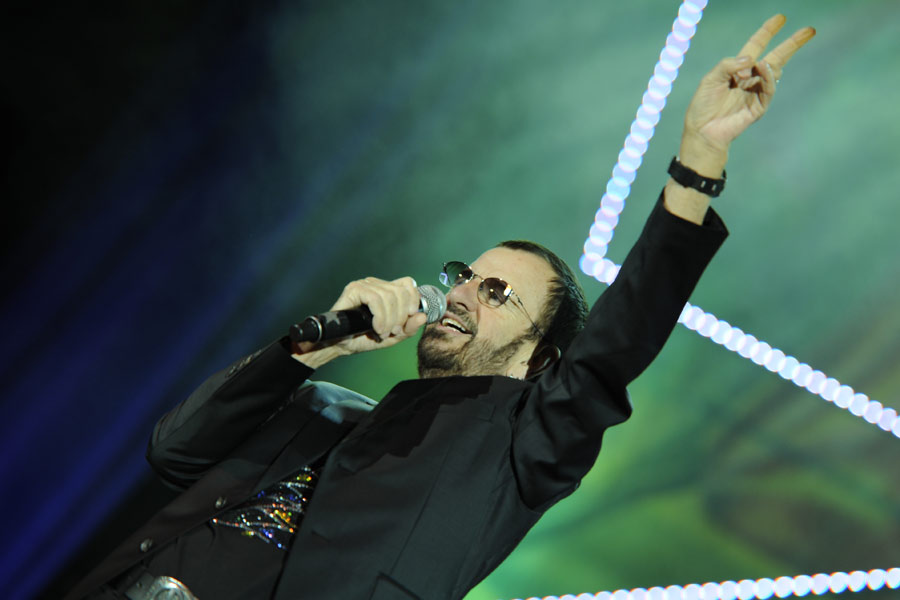 Ringo Starr & His All-Starr Band – Der Ex-Beatle kanns: Ringo Starr in der Philipshalle. – Ringo Starr.