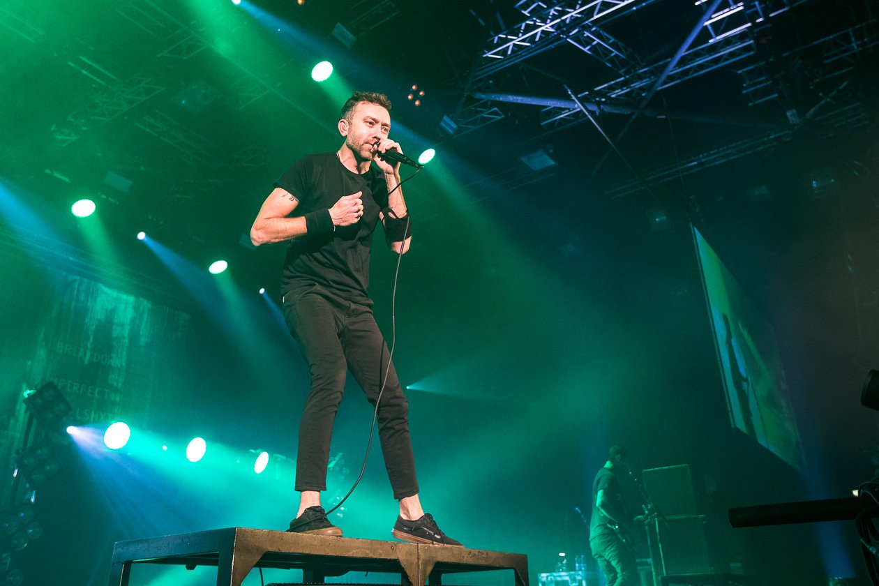 Powerchords gegen das System: mit der aktuellen Platte "Wolves" on tour. – Tim.Rise Against.