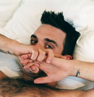 Robbie Williams – Pressefotos vom schönen Robbie. – 