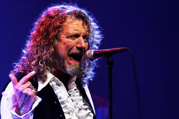 Robert Plant mit Alison Krauss live in Düsseldorf. – 