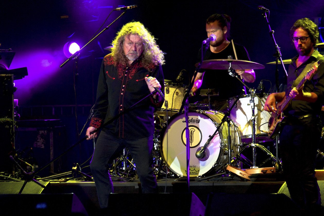 Robert Plant – Die Hardrock-Legende spielte mit den Sensational Space Shifters beim Meersburg Open Air auf. – Der ehemalige Led Zeppelin-Sänger auf dem Schlossplatz. 