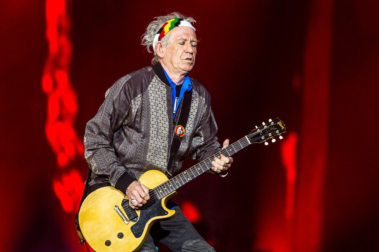 Rolling Stones – Mick Jagger, Keith Richards, Charlie Watts und Ron Wood zum Auftakt der "No Filter"-Europatour in Hamburg. – Gegen Ende geben sie mit "Brown Sugar" und "(I Can’t Get No) Satisfaction" noch mal richtig Gas.