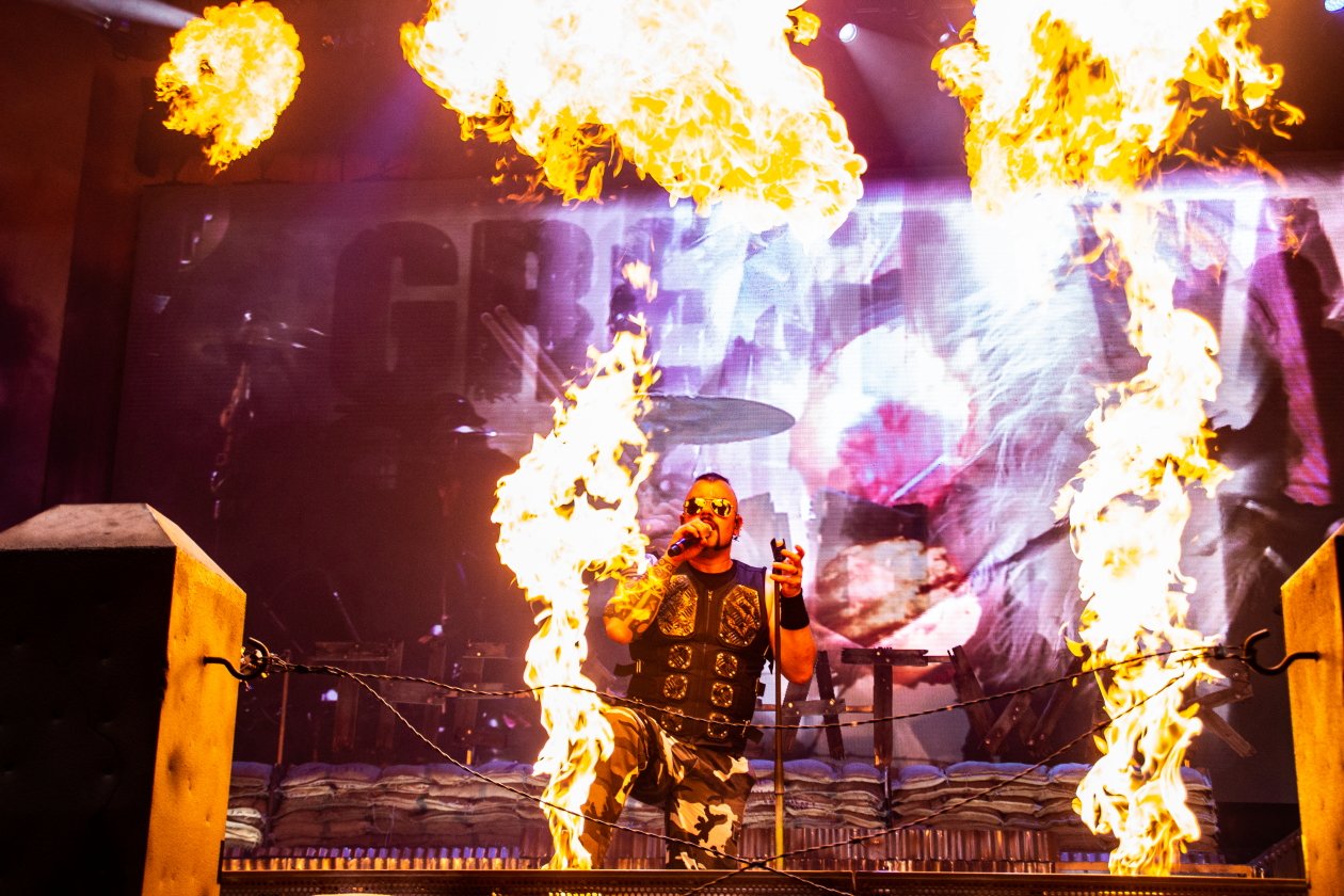 Sabaton метал машин