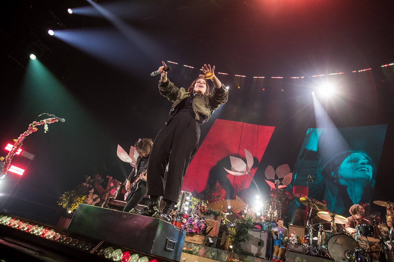 Silbermond – Silbermond. (11/22) – Auf "Schritte Live"-Tour. – laut.de