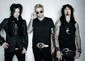 Sixx A.M. laut.de Band