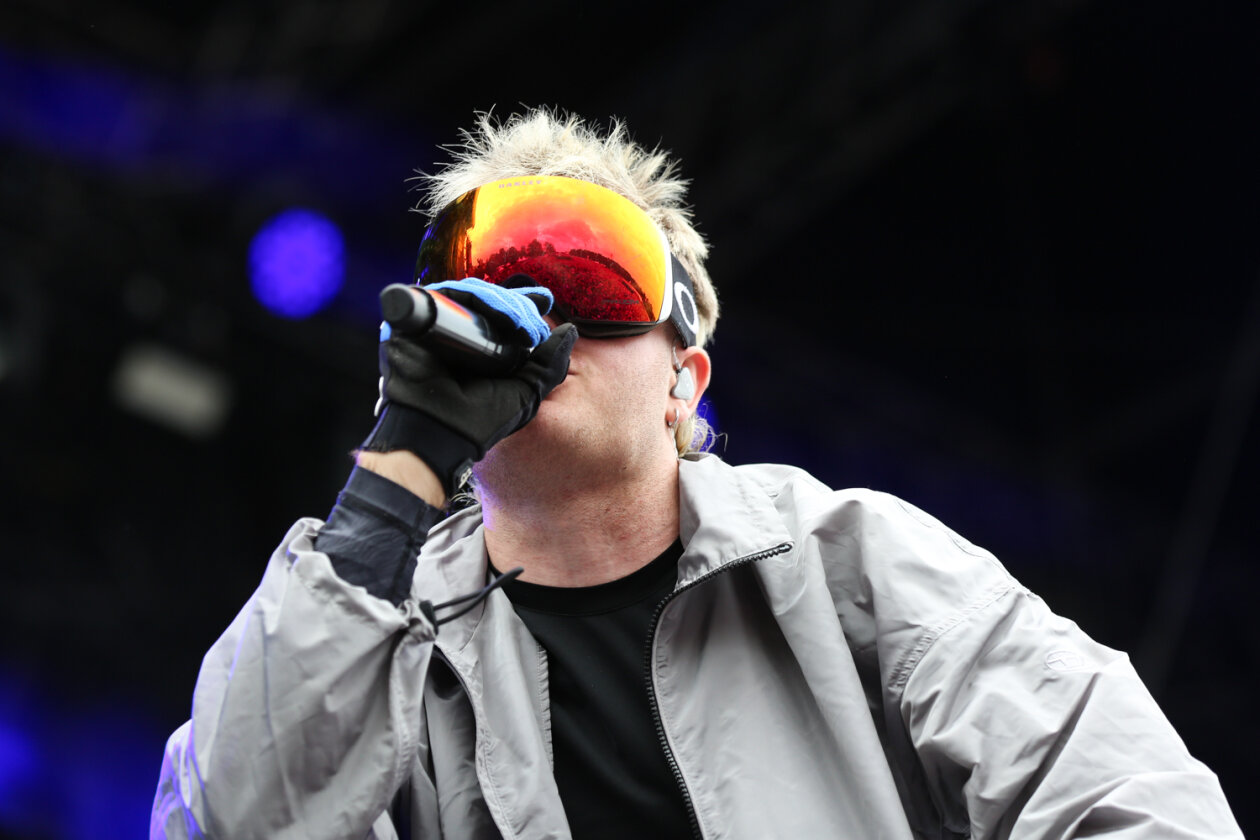 Ski Aggu – Ski Aggu. (7/14) – Die Jugend feiert den Deutschrapper auf ...